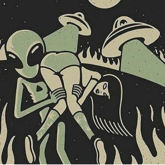 Meet your Posher, Erin - Picture 1 of 1